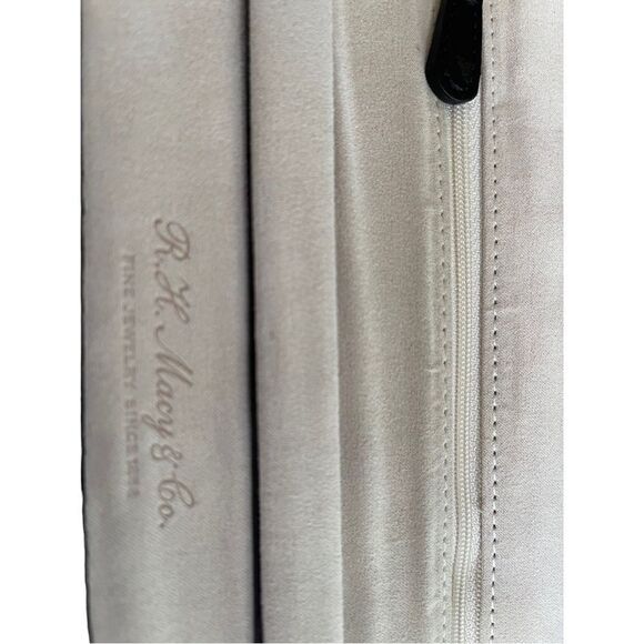 NWT R.h. Macy & Co. Red pebble Travel Jewelry Wallet Case 8.5" Vegan L… - Picture 6 of 12